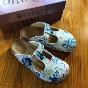 Ladies 6 Meadow Spring Blue Papillio Clog mule